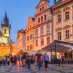 Praga ndalon vajtjet në lokal në mbrëmje për të frenuar turistët “e dehur”