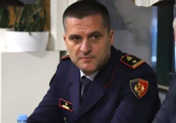 “Deputeti Gjekmarkaj nuk u dhunua, nuk u ndje mirë gjatë protestës” – Policia përgënjeshtron Berishën